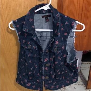 Floral denim vest